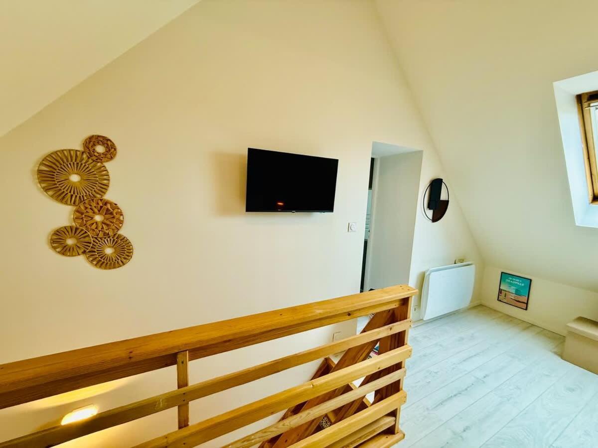 Loft Tout Confort Avec Parking Et A Moins 15 Min Caen Et Des Plages Demouville Exterior foto